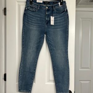 Judy Blue High Waist Relaxed Fit Jeans - Non Distressed